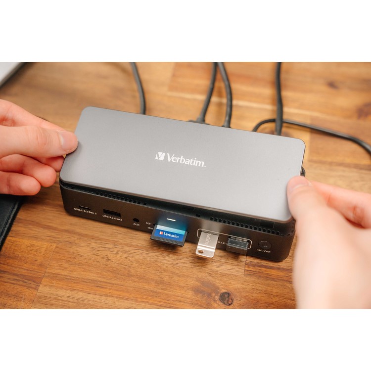 Verbatim CDS-15S USB-C Pro 15 Port with SSD Slot Docking Station