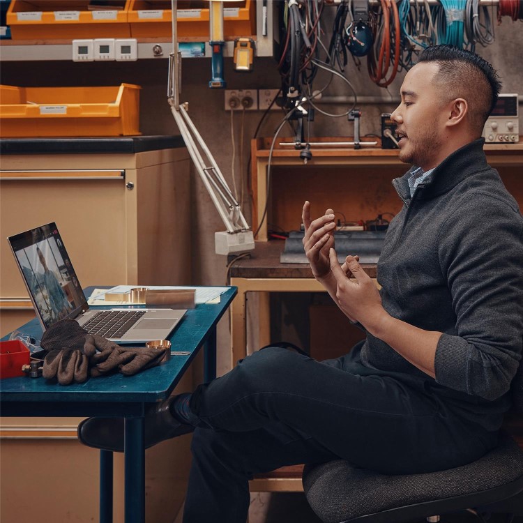 HP EliteBook 830 Intel Core i5 8GB RAM 256GB SSD 13.3 Inch Windows 11 Pro Laptop