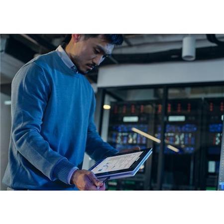 Intel | U5 225U | 16 GB | 512 GB | 13.3" | Windows 11 Pro