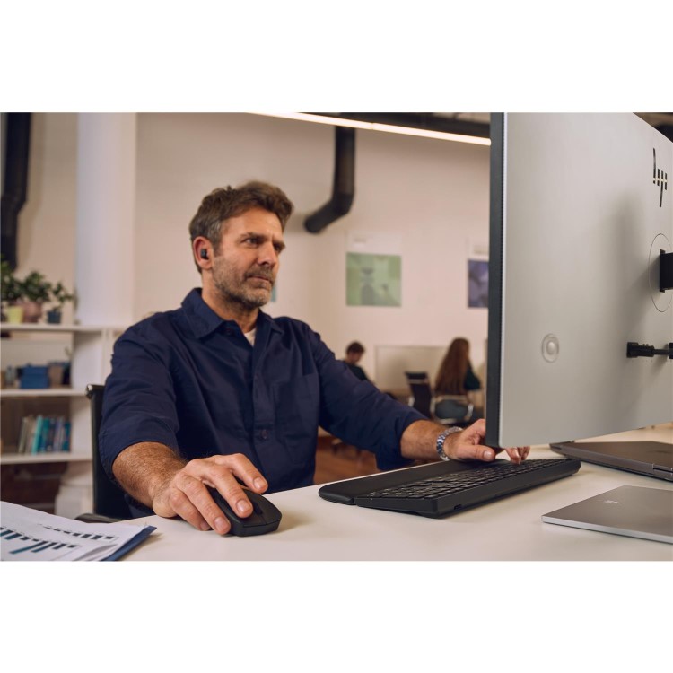 HP 585C Multi-Device Dual-Mode Mouse and Keyboard Combo with Palm Rest