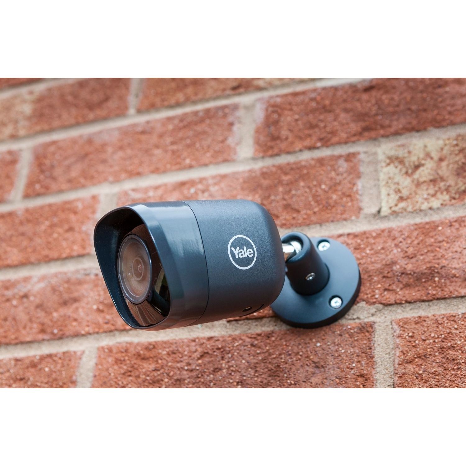 yale outdoor bullet camera