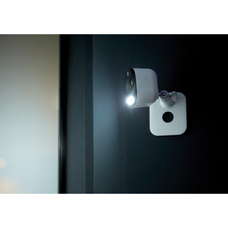 Yale HD 1080p All-in-One Outdoor Camera