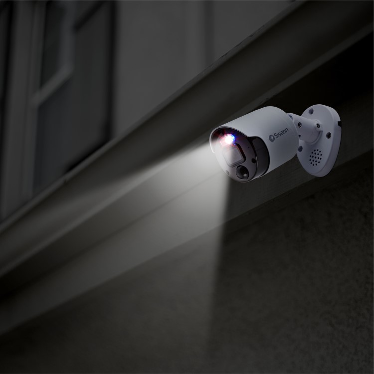 Refurbished Swann Enforcer 4K Ultra HD Heat & Motion Sensing IP Bullet Camera - 1 Pack